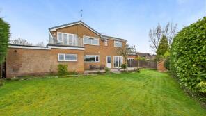 8, Nabbs Fold, Bury BL8 4EH