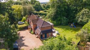 Pine Tree Cottage, Reading Road, Cane End, Reading RG4 9HD