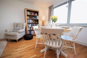 16, Canal Court, Linlithgow EH49 6LZ