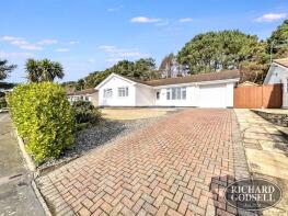 107, Hillside Drive, Christchurch BH23 2SZ