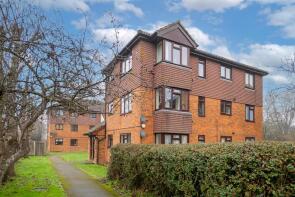 Flat 14, Willow Court, Skipton Way, Horley RH6 8LU