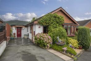 2, Mount View, Llanfechain SY22 6XJ