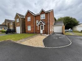 32, Bryn Dreinog, Capel Hendre, Ammanford SA18 3RJ