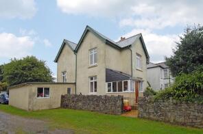 Hobbits Nest, Station Road, Yelverton PL20 7JT