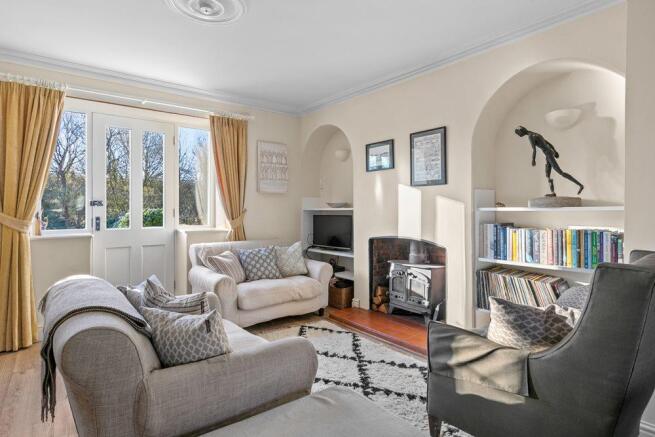 sitting area.jpg