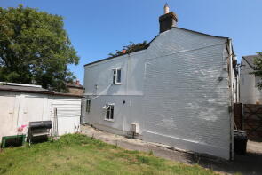 2, Nook Cottage, Bassett Road, Redruth TR16 4AF