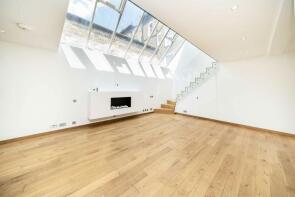 Studio Flat, 20, Gunter Grove, London SW10 0UJ