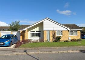 19, Lawrence Drive, Lowestoft NR32 4LL
