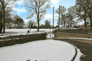 3, Ackton Close, Ackton, Pontefract WF7 6JB