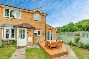 25, Toronto Drive, Horley RH6 9RB