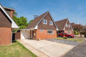 6, Foxmoor Close, Basingstoke RG23 7BQ