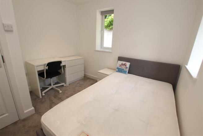 bedroom 2.JPG