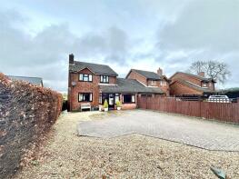 Meadowbank, Farm Road, Ruardean GL17 9XL