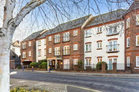 Deanery Close, Chichester, PO19