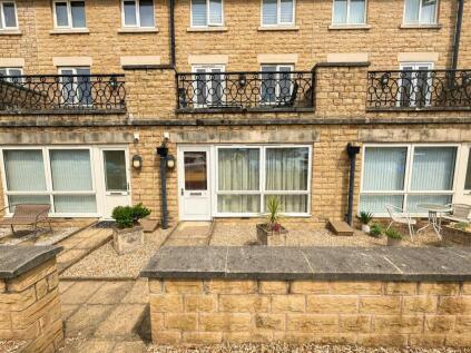 Kitchenman Apartments, Charlotte Close, Halifax, HX1