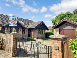 5 Croxley, Morleys, Pulborough RH20 3JN