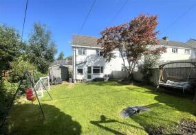 28, Cross Park, Yelverton PL20 7NJ