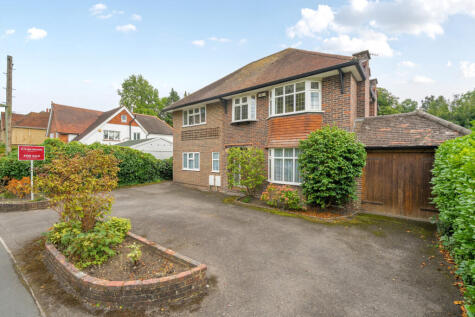 White Rose Lane, Woking, GU22