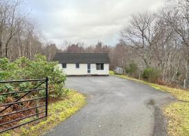 Broom Cottage, A896 Cattle Grid North Of Lochcarron - A890 Junction, Strathcarron IV54 8YG