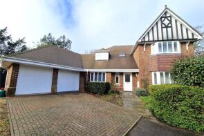 4, Glenwood, Nutshell Lane, Upper Hale, Farnham GU9 0FE