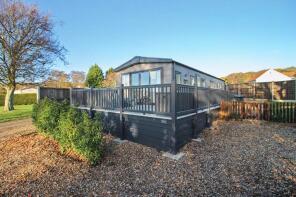 1, Pinewood Park, Holt Road, Sheringham NR26 8TU