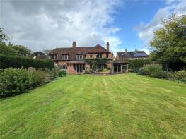 Lassams, High Street, Selborne, Alton GU34 3LG