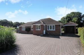 Lyonesse, Wolverton Road, Tadley RG26 5RY
