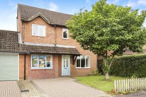28, Vindomis Close, Holybourne, Alton GU34 4HL