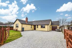 1, Paradise Park, Whitstone, Holsworthy EX22 6TQ