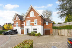 6, Manor Place, Tadworth KT20 6AE