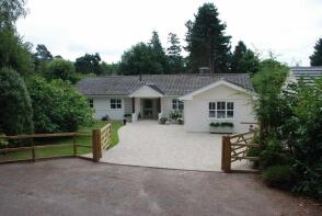 Derrydown, Higher Way, Sidmouth EX10 0NJ