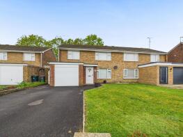 23, Greenacres, Furnace Green, Crawley RH10 6RY
