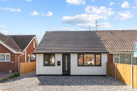 Swanbourne Road, Wick, Littlehampton, West Sussex, BN17