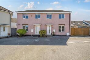 3, Lyons Court, Newquay TR7 3FF