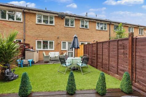 Beeston Drive, Cheshunt, EN8