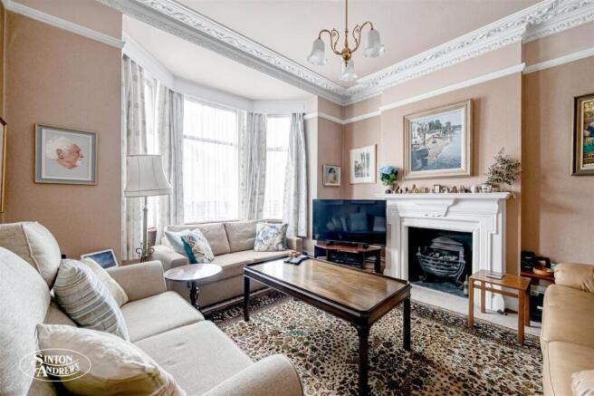 19 Carew Road-3.jpg