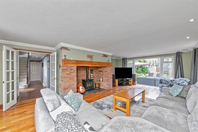 18BurghleyClose-33.jpg