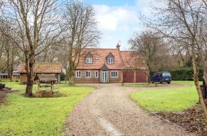 Glaven Oaks, Holt Road, Melton Constable NR24 2QD