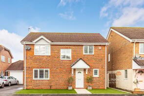 14, Hartsbourne Drive, Bournemouth BH7 7JB