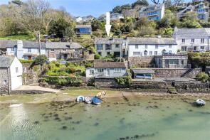 Little Mewstone, Pillory Hill, Plymouth PL8 1ED