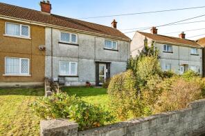 52, Maes Glas, Pontyates, Llanelli SA15 5SG
