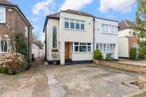42, Chipstead Way, Banstead SM7 3JP