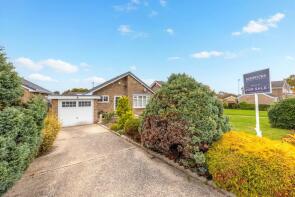 22, West Moor Crescent, Pogmoor, Barnsley S75 2JY