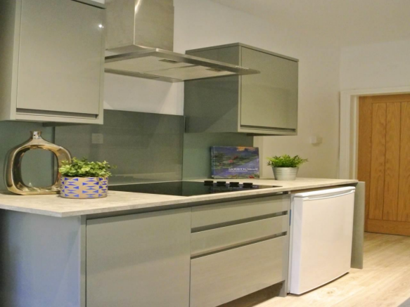 Kitchen (1).png