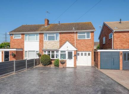 Elmhurst Close, Coven, Wolverhampton, Staffordshire, WV9