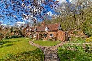 22 The Cottages, Lemsford Village, Lemsford, Welwyn Garden City AL8 7TN