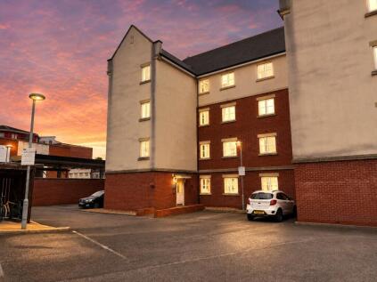 Manor Gardens Close, Loughborough, Leicestershire