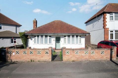 First Avenue, Wellingborough, NN8