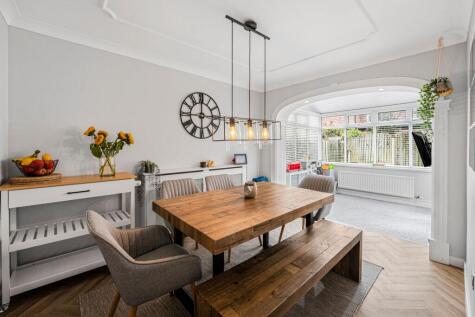 Ennismore Road, Blundellsands, Liverpool, L23 7UG