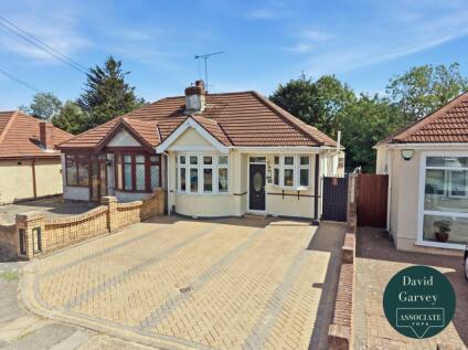 Heather Drive, Romford, RM1
